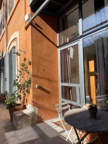 Un Oasis Au Coeur De La Vieille Ville, Classe 4 Etoiles مونبيلييه المظهر الخارجي الصورة