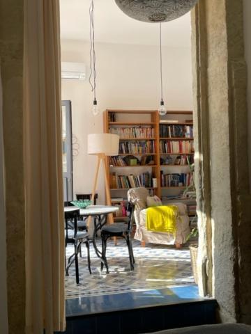 Un Oasis Au Coeur De La Vieille Ville, Classe 4 Etoiles مونبيلييه المظهر الخارجي الصورة